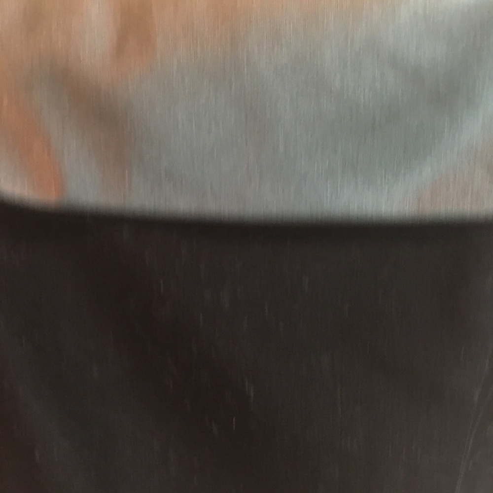 Top - Picture 2 of 5